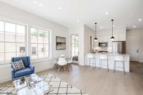 256 Park Street Montclair NJ 07043