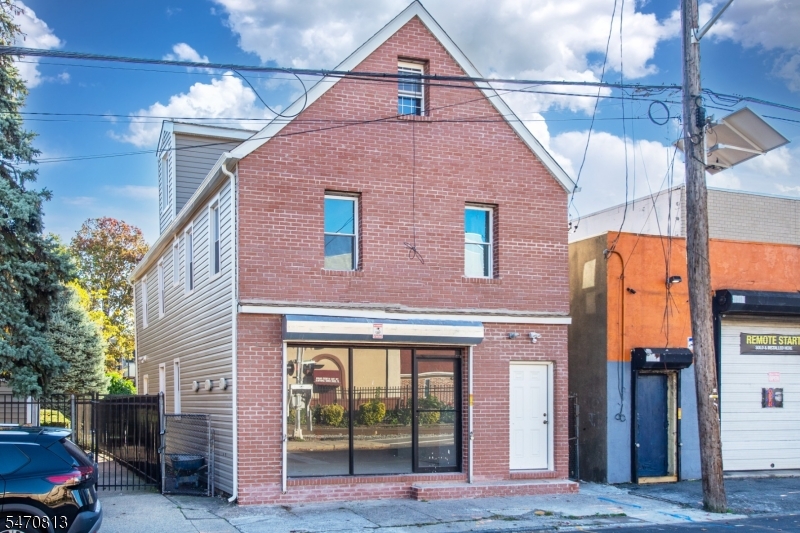 581 E 18th Street Paterson NJ 07514