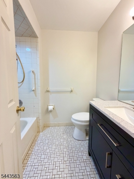 1242 N Broad Street Hillside NJ 07205