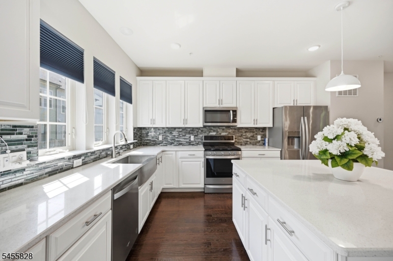 1 Braeburn Court Livingston NJ 07039