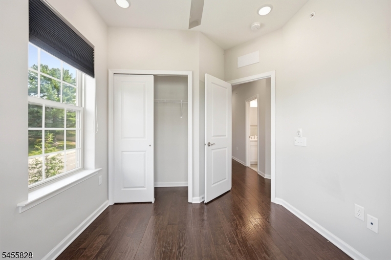 1 Braeburn Court Livingston NJ 07039