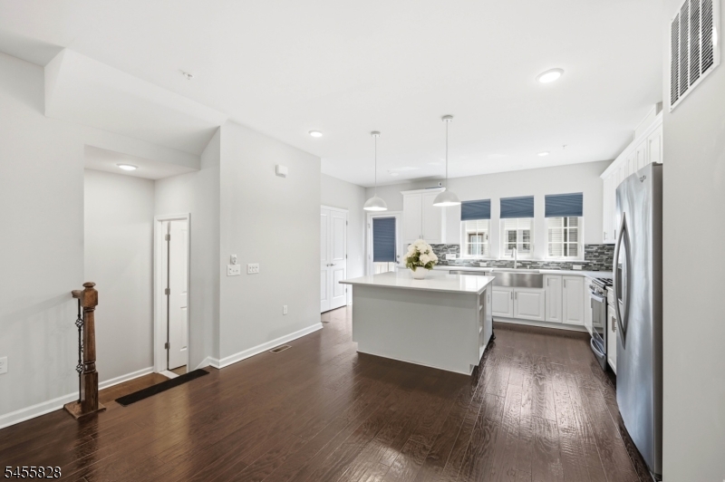 1 Braeburn Court Livingston NJ 07039