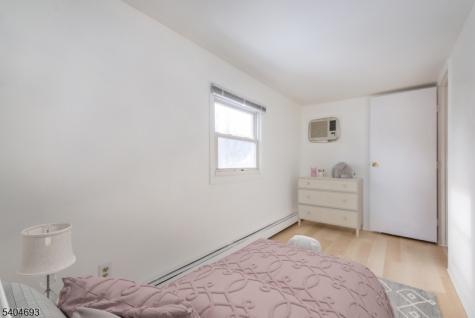 116 Edison Street Clifton NJ 07013