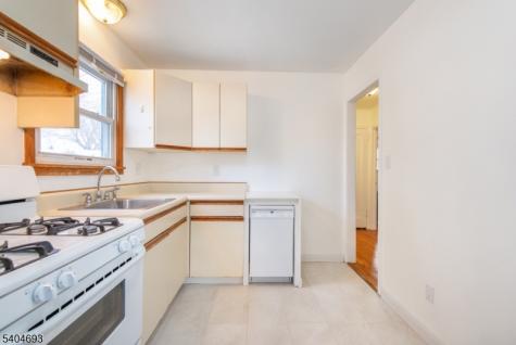 116 Edison Street Clifton NJ 07013