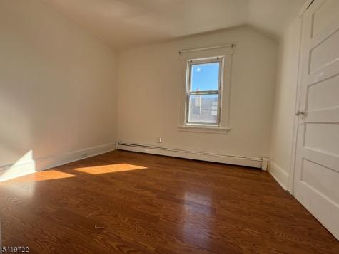 82 E 18th Street Paterson NJ 07524