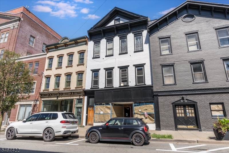 111 Spring St7moran Newton NJ 07860