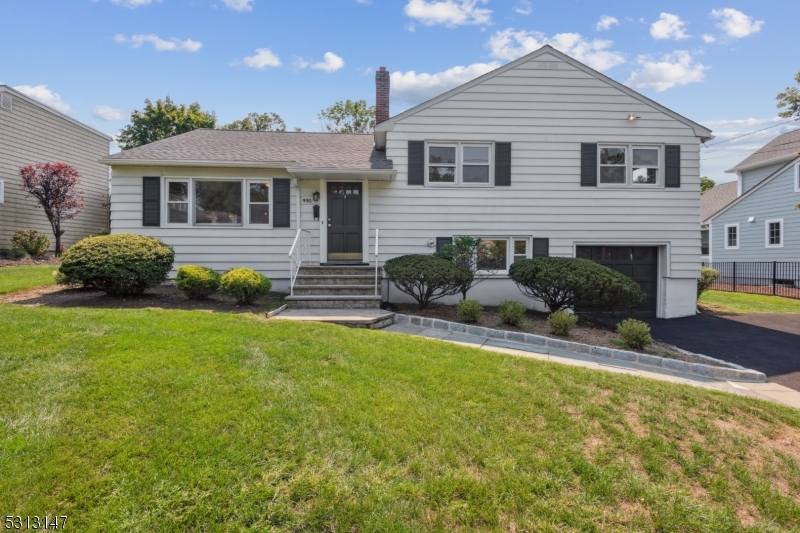990 Washington Avenue Hohokus NJ 07423