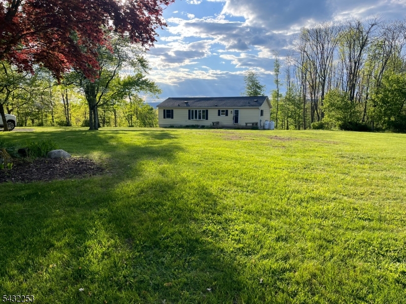 31 Countryside Road Knowlton NJ 07832