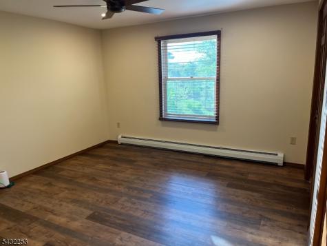 31 Countryside Road Knowlton NJ 07832