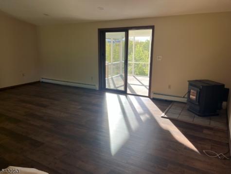 31 Countryside Road Knowlton NJ 07832