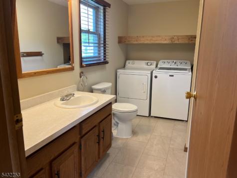 31 Countryside Road Knowlton NJ 07832