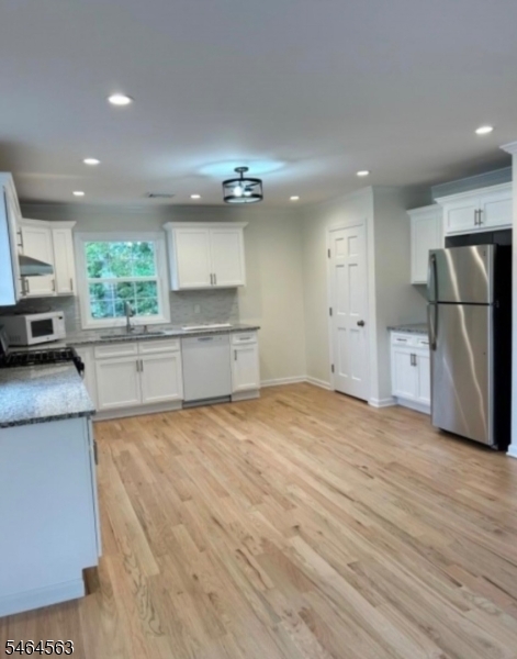 406 Robins Street Roselle NJ 07203