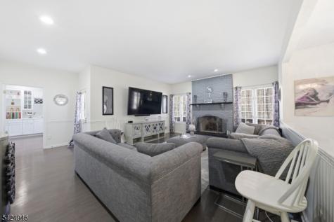 11 Rosewood Lane Denville NJ 07834
