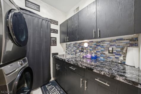 11 Rosewood Lane Denville NJ 07834