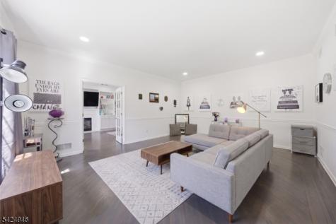 11 Rosewood Lane Denville NJ 07834
