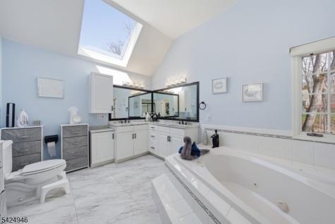 11 Rosewood Lane Denville NJ 07834