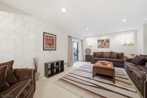 11 Rosewood Lane Denville NJ 07834