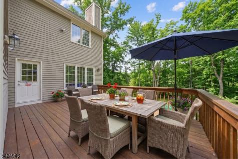 11 Rosewood Lane Denville NJ 07834