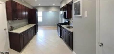 578 N 9th Street Newark NJ 07107