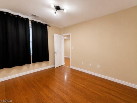 578 N 9th Street Newark NJ 07107