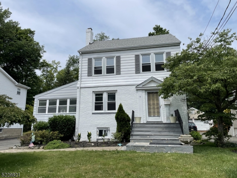 9 Royal Avenue Livingston NJ 07039