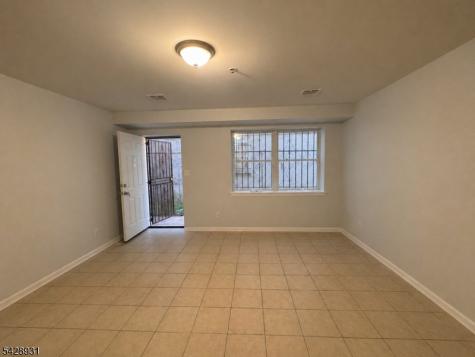 807 S 14th Street Newark NJ 07108