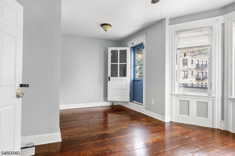 564 Sanford Avenue Newark NJ 07106