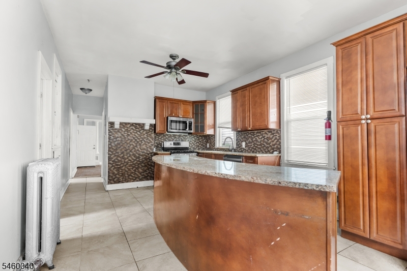 564 Sanford Avenue Newark NJ 07106