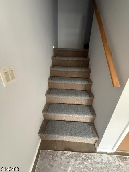 287 Hunterdon Street Newark NJ 07103