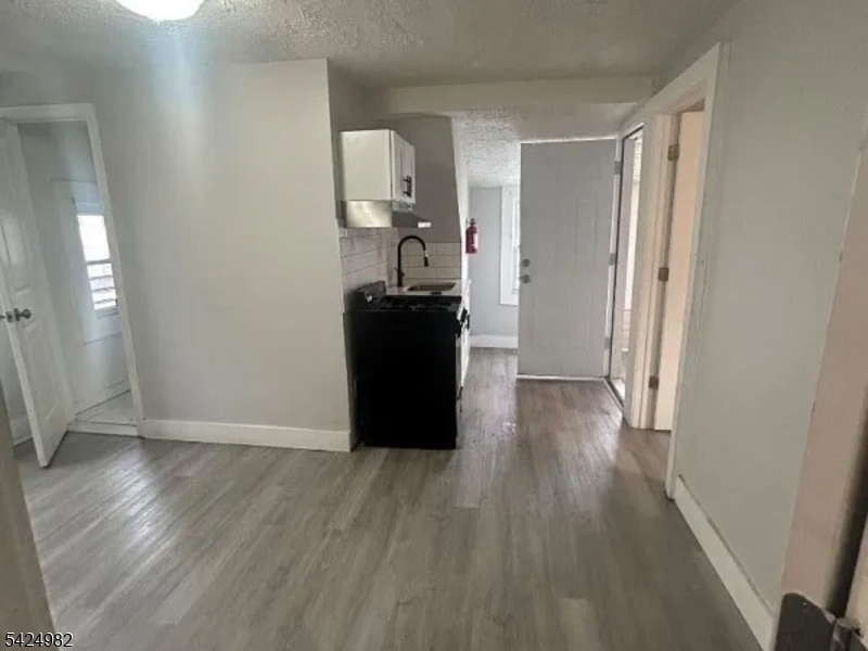 48 Cedar Avenue Newark NJ 07106