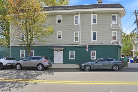 826 S 15th Street Newark NJ 07108