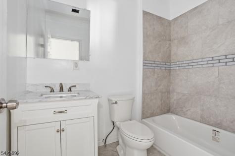 826 S 15th Street Newark NJ 07108