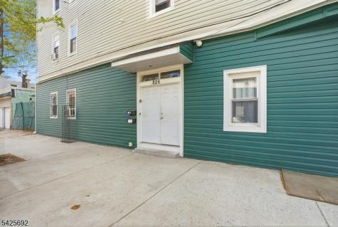 826 S 15th Street Newark NJ 07108
