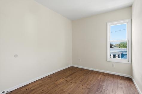 826 S 15th Street Newark NJ 07108