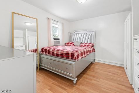 61 Union Street Lodi NJ 07644