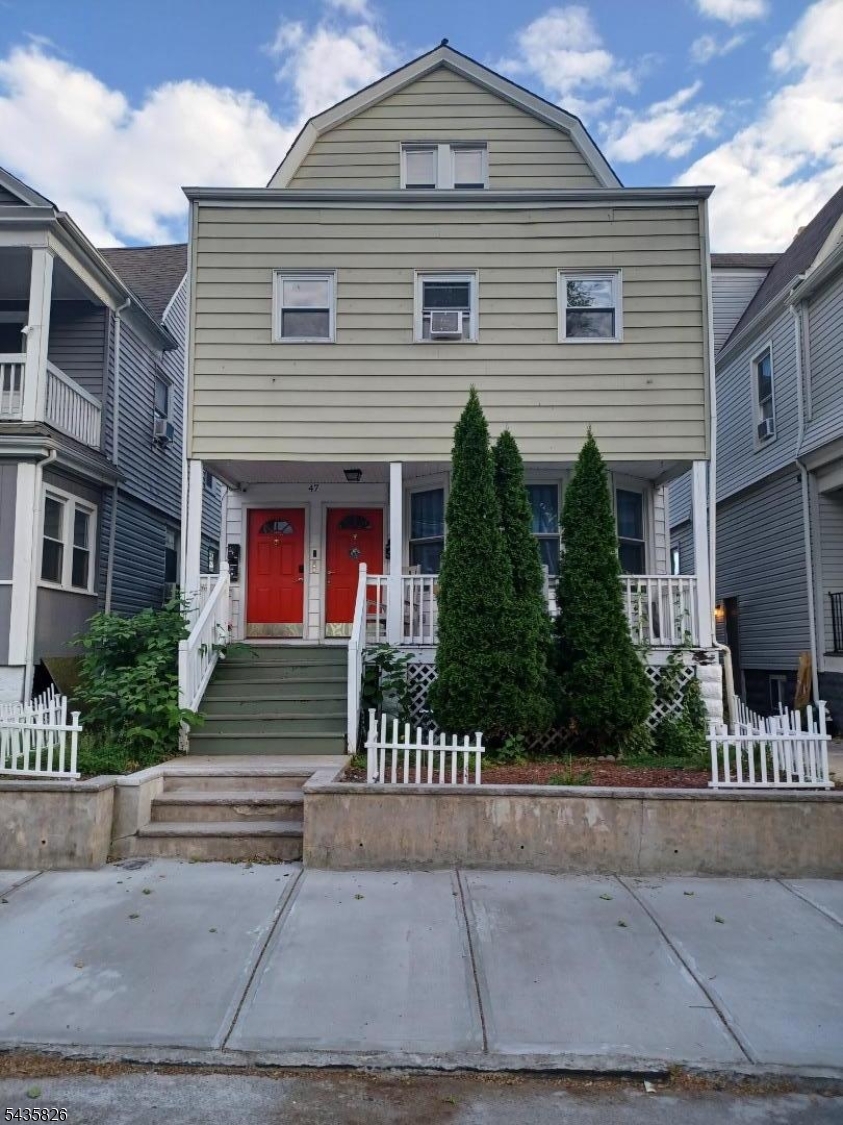 47 Hilton Street East Orange NJ 07017