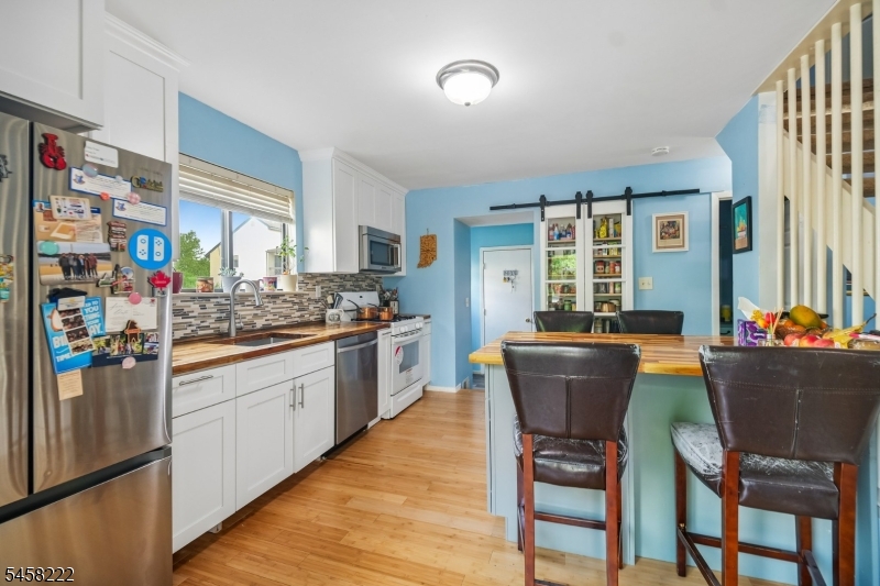 177 Locust Ln Ondo Bernards NJ 07920