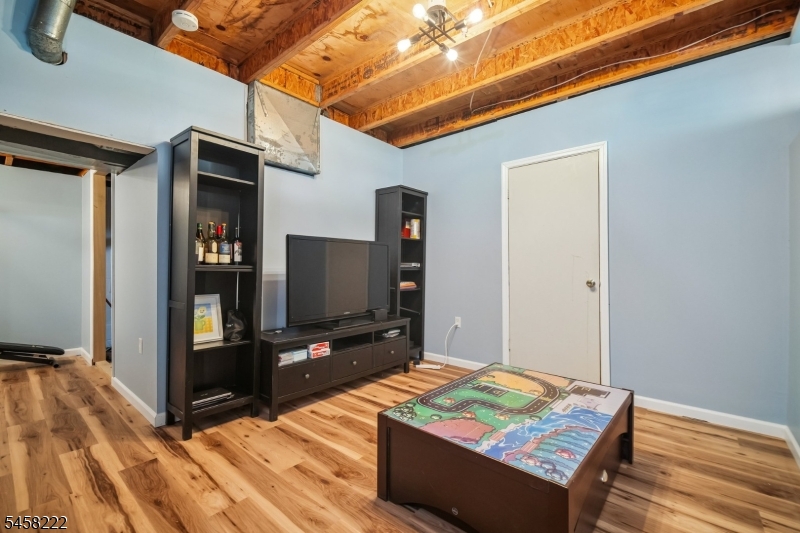 177 Locust Ln Ondo Bernards NJ 07920