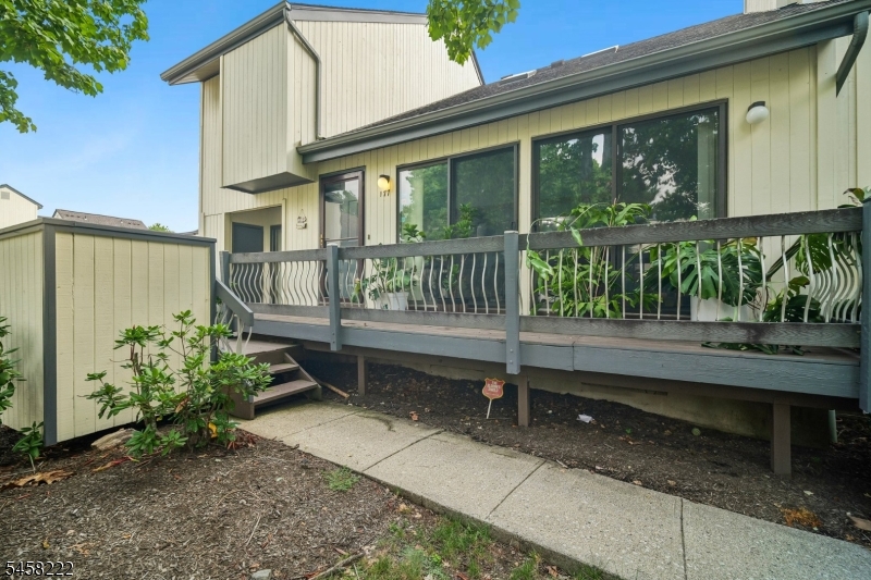 177 Locust Ln Ondo Bernards NJ 07920