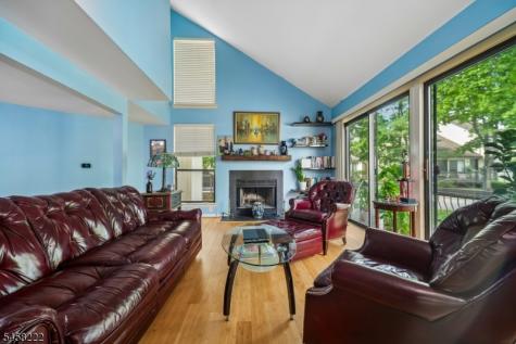 177 Locust Ln Ondo Bernards NJ 07920