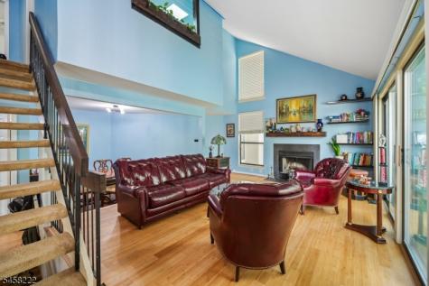 177 Locust Ln Ondo Bernards NJ 07920