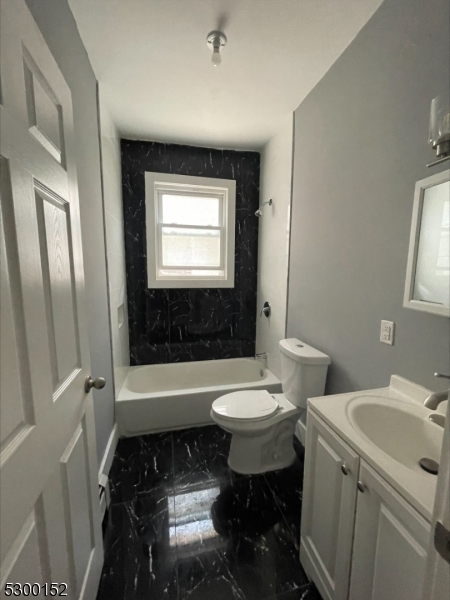 27 Schuyler Terrace East Orange NJ 07017