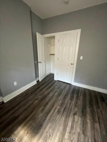 27 Schuyler Terrace East Orange NJ 07017