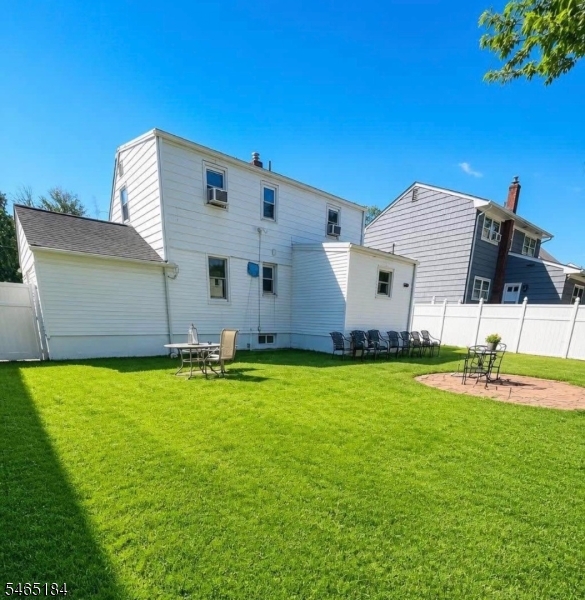 576 Uncas Avenue Roselle NJ 07203