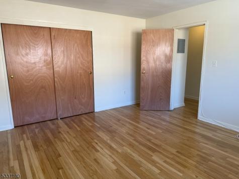 948 Valley Road Clifton NJ 07013