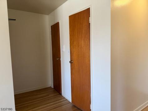 948 Valley Road Clifton NJ 07013