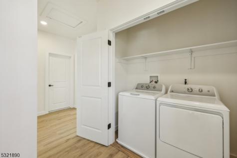 4 Kelly Court West Caldwell NJ 07006