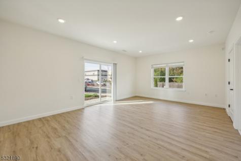 4 Kelly Court West Caldwell NJ 07006