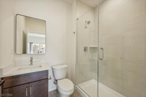 4 Kelly Court West Caldwell NJ 07006