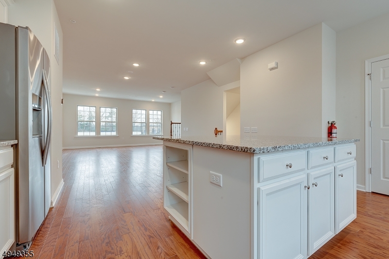 15 Braeburn Court Livingston NJ 07039